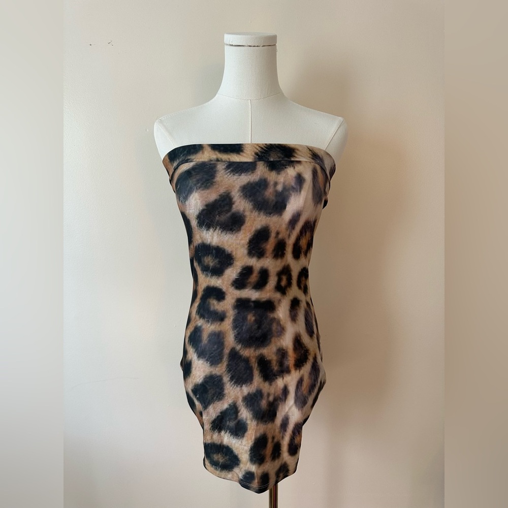 Leopard Print Strapless Dress